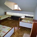 Slavica Apartamento Jezera